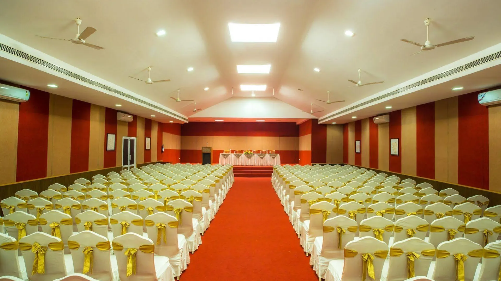 Hotel Rustic Leisures Llp Kochi 4*,  Indie