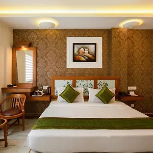 Hotel Treebo The Qasr, Kochi